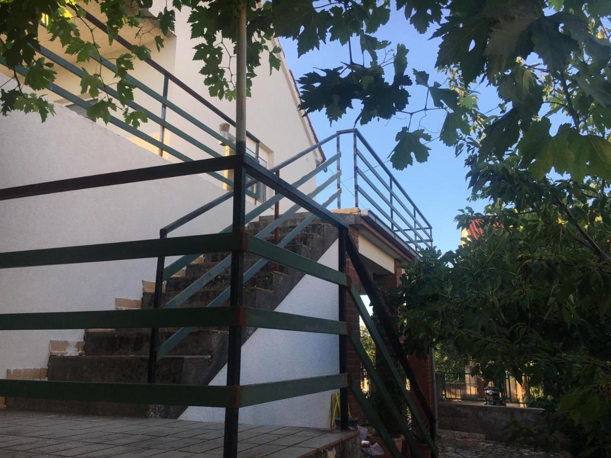 Apartman Anita Apartment Konjevrate Екстериор снимка