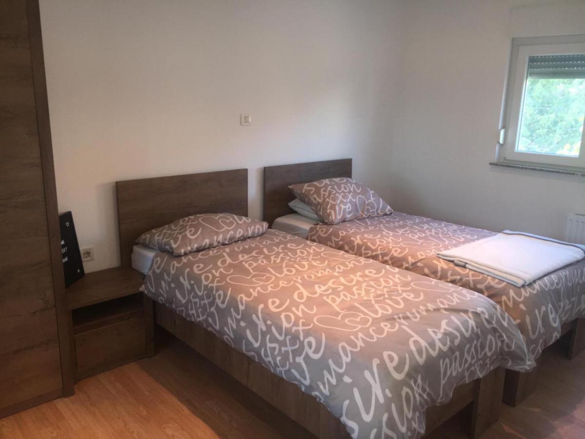 Apartman Anita Apartment Konjevrate Екстериор снимка